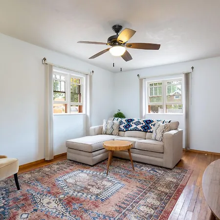 Gomez Gardens Apartment
