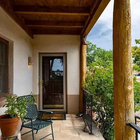 Apartment Gomez Gardens *